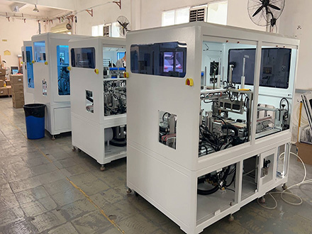 自动切角热缩膜包装机